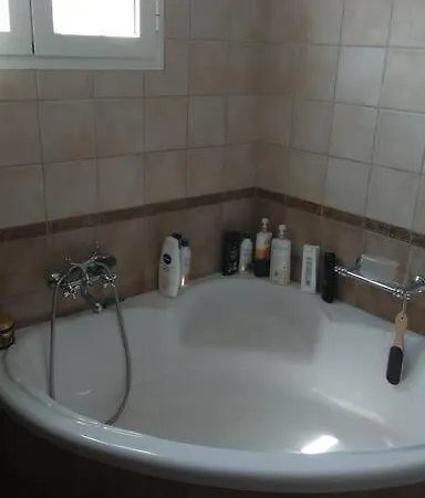 بيت للعطل Emily, Soothing Experience, Perfect Getaway Gardeládes