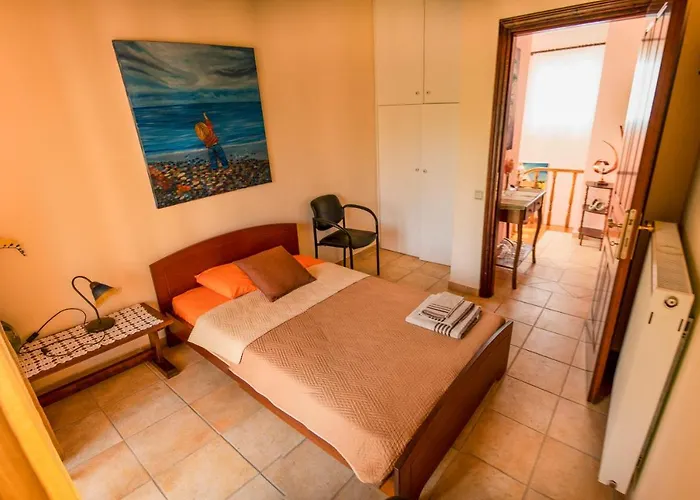 Emily, Soothing Experience, Perfect Getaway Holiday home Gardelades