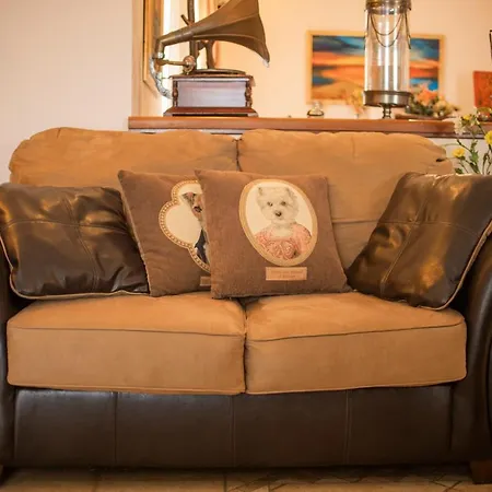 Emily, Soothing Experience, Perfect Getaway *