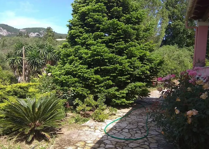 Emily, Soothing Experience, Perfect Getaway