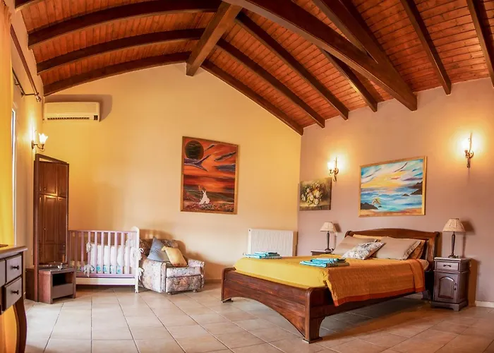 Emily, Soothing Experience, Perfect Getaway * Gardelades