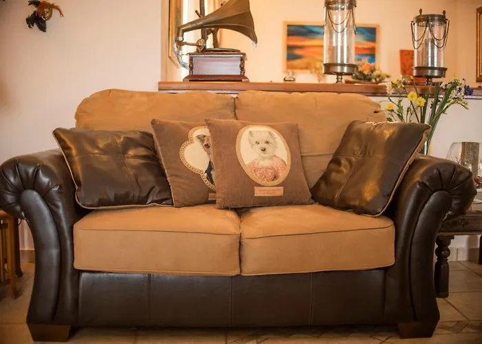 Emily, Soothing Experience, Perfect Getaway *