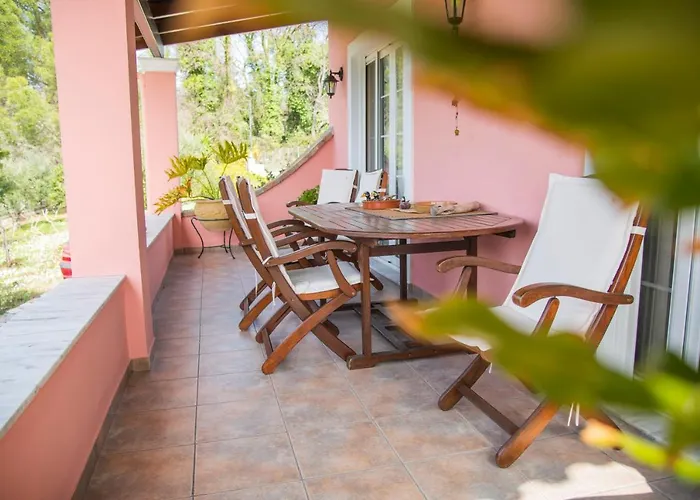 Emily, Soothing Experience, Perfect Getaway Vakantiehuis *